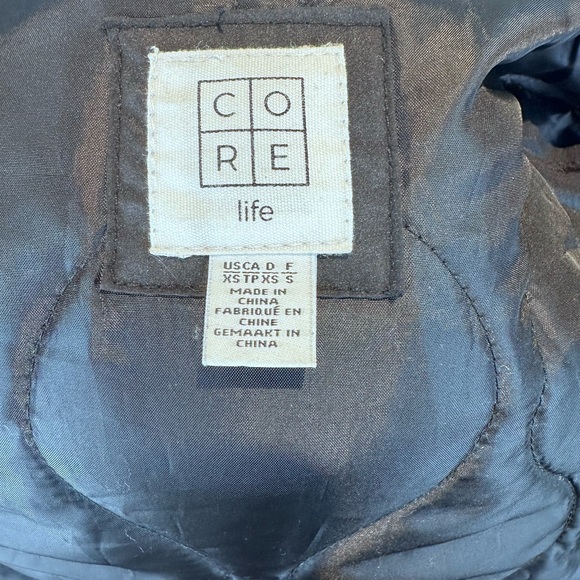 Core Life Light Quilted Jacket - Picture 5 of 6